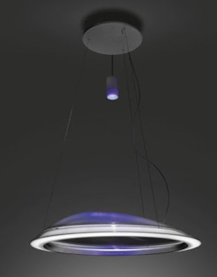 Artemide and Mercedes-Benz are famous for the exclusivity of their design and the creation of icons. Two international leaders in their respective fi elds enter into partnership to design new synergies. The design of Artemide and Mercedes-Benz has been traditionally human centered, focused on human beings, their experience and interaction. Through high manufacturing quality and a great innovative vision the design, founded on ethical and sustainable values, is capable to shape beautiful enduring products. 